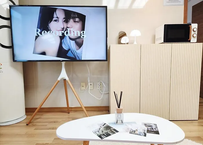 아파트 Leehome Yeonnam 5f With Ev
